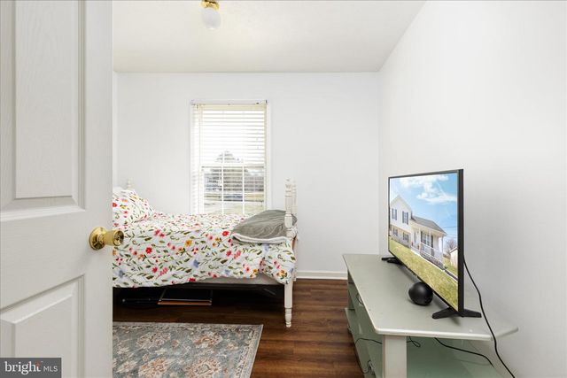 302 MONTANA CT, Bunker Hill, WV 25413