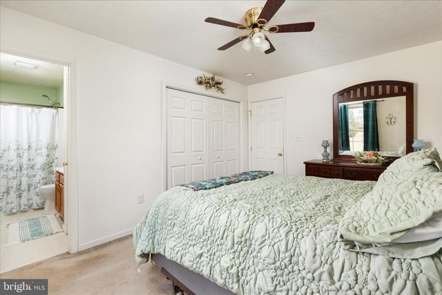 302 MONTANA CT, Bunker Hill, WV 25413