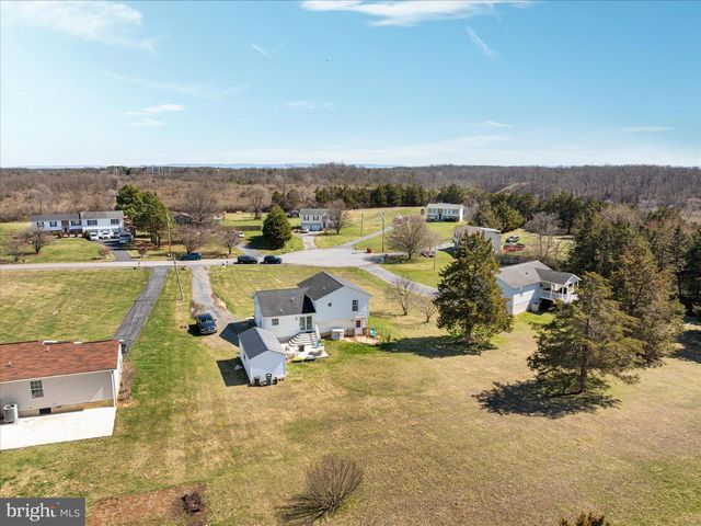 302 MONTANA CT, Bunker Hill, WV 25413