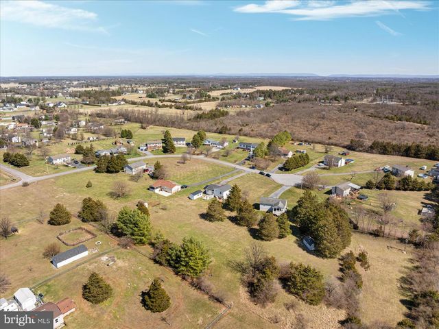 302 MONTANA CT, Bunker Hill, WV 25413