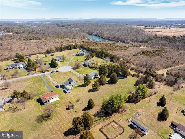 302 MONTANA CT, Bunker Hill, WV 25413