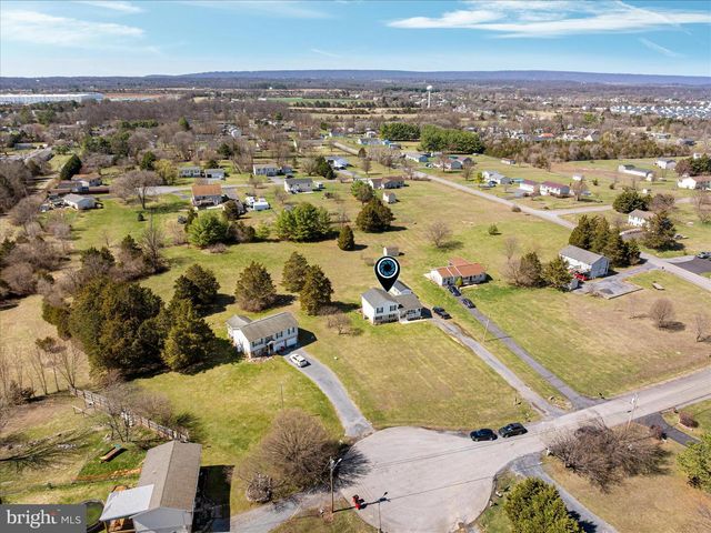 302 MONTANA CT, Bunker Hill, WV 25413