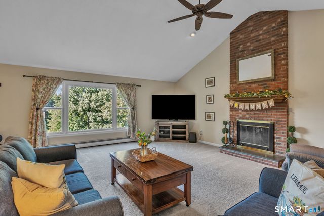 3 Rothe Lane, Ellington, CT 06029