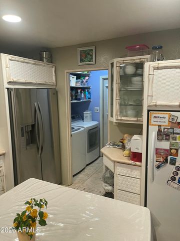 8729 W HIGHLAND Avenue, Phoenix, AZ 85037