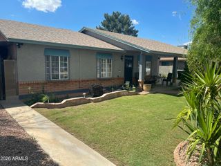 8729 W HIGHLAND Avenue, Phoenix, AZ 85037