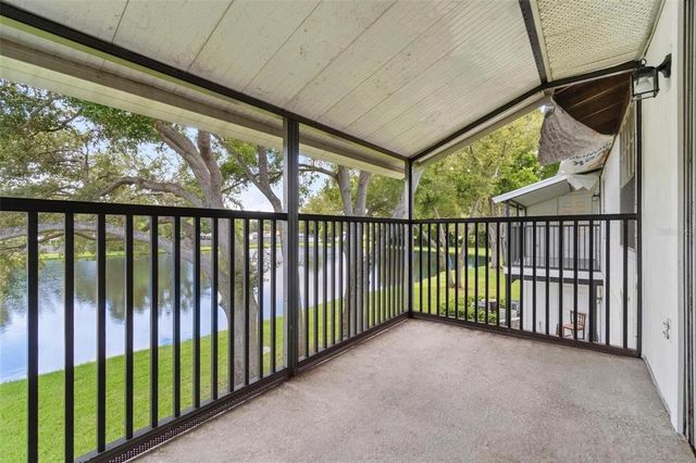 3823 N OAK DRIVE K22, Tampa, FL 33611