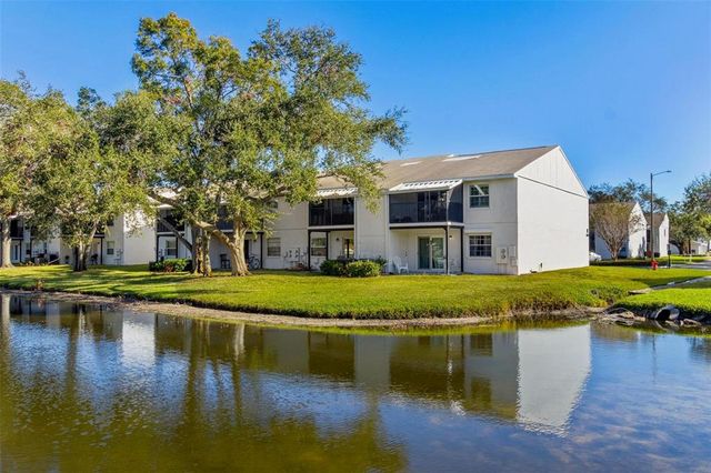 3823 N OAK DRIVE K22, Tampa, FL 33611