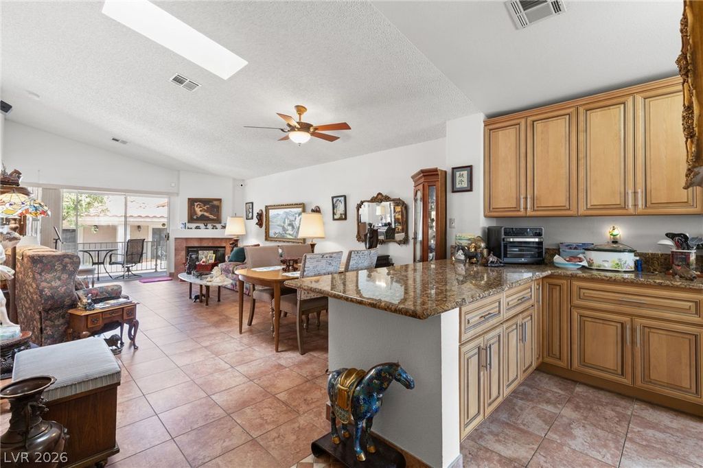 7804 Settlers Ridge Lane, Las Vegas, NV 89145 — photo 4