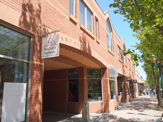 49 Rose Street APT 204, Branford, CT 06405