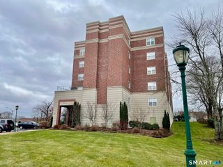 49 Rose Street APT 204, Branford, CT 06405