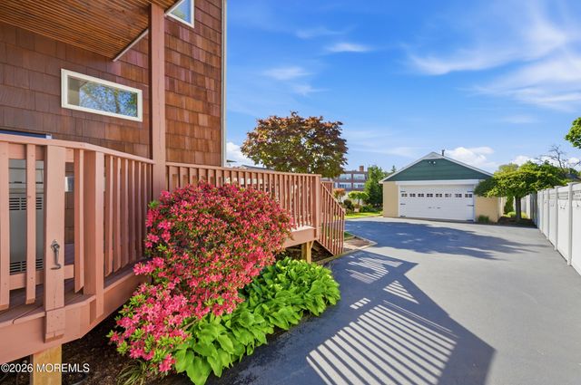 26 Tower Hill Avenue, Red Bank, NJ 07701