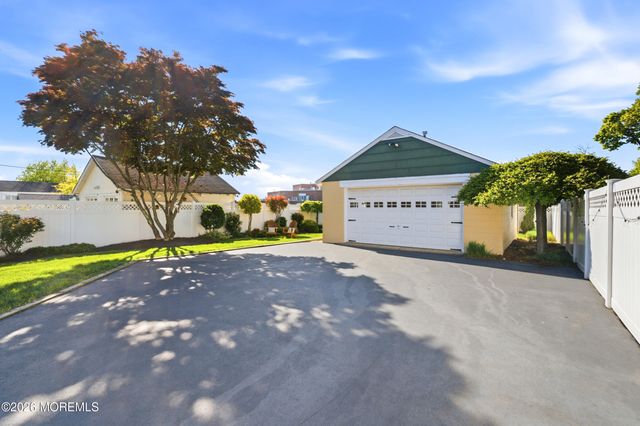 26 Tower Hill Avenue, Red Bank, NJ 07701