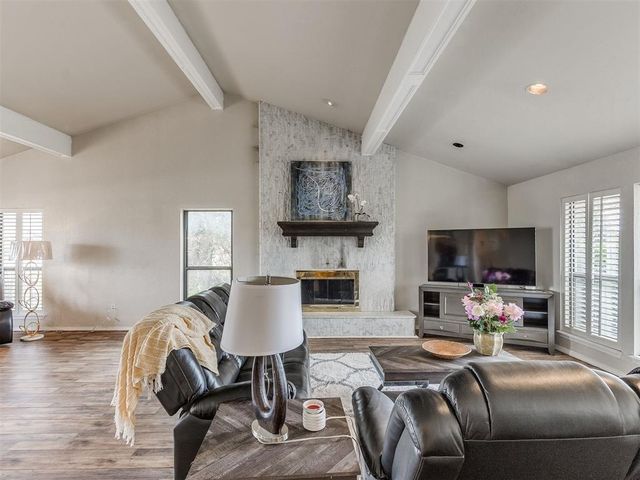 6021 Oak Tree Road, Edmond, OK 73025