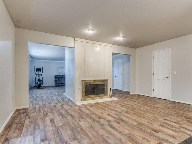 6021 Oak Tree Road, Edmond, OK 73025
