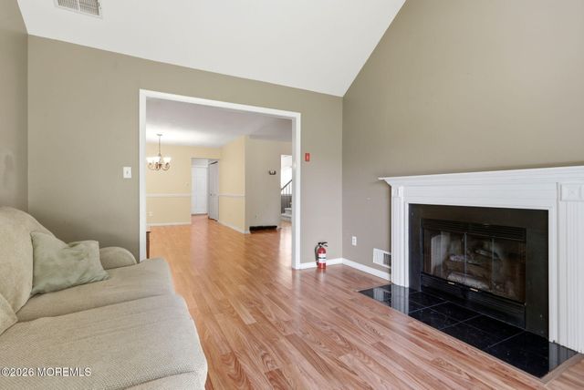 7 Browning Court, Freehold, NJ 07728