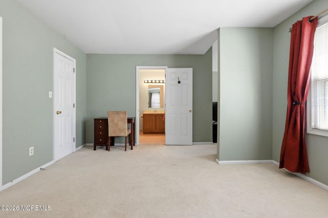 7 Browning Court, Freehold, NJ 07728