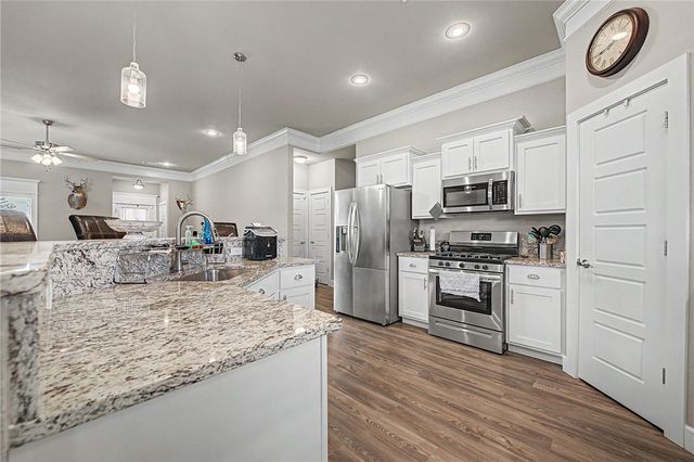 912 E Pinnacle Street, Prairie Grove, AR 72753