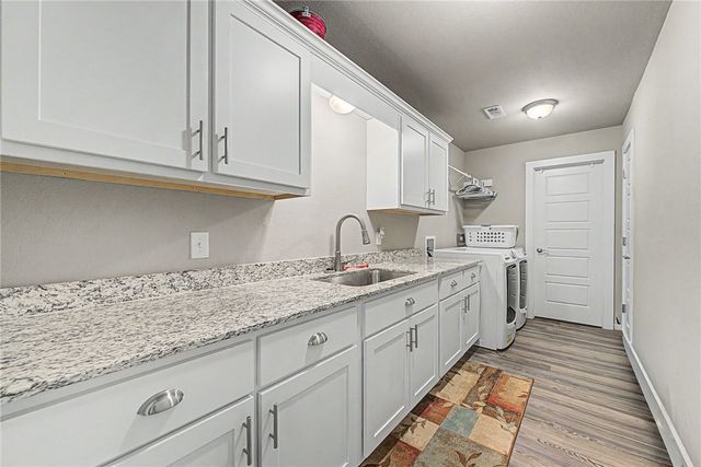 912 E Pinnacle Street, Prairie Grove, AR 72753