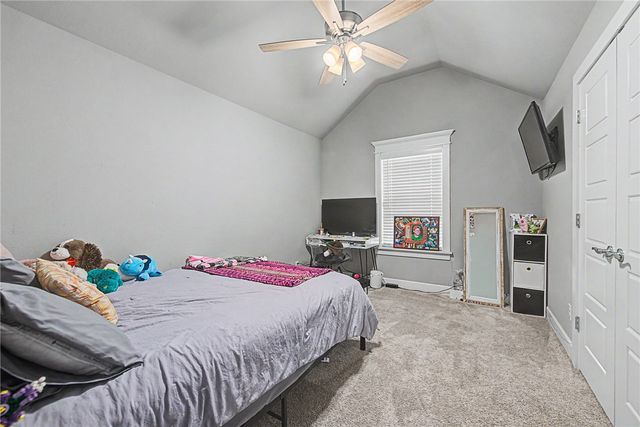 912 E Pinnacle Street, Prairie Grove, AR 72753