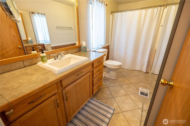 878 SW Hunter Avenue, Quincy, WA 98848