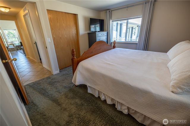 878 SW Hunter Avenue, Quincy, WA 98848