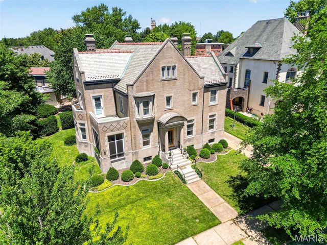3523 Longfellow Boulevard, St Louis, MO 63104