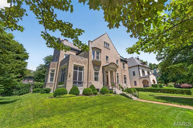 3523 Longfellow Boulevard, St Louis, MO 63104