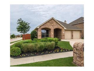 15513 Landing Creek Lane, Fort Worth, TX 76262