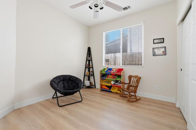 3029 W Vine Avenue, Visalia, CA 93291