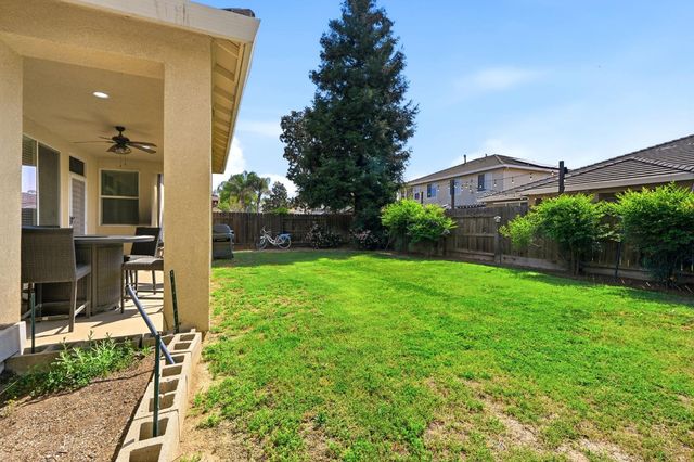 3029 W Vine Avenue, Visalia, CA 93291