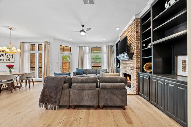 2320 Table Rock Court, Arlington, TX 76006