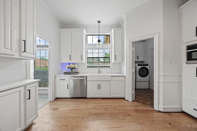 2320 Table Rock Court, Arlington, TX 76006