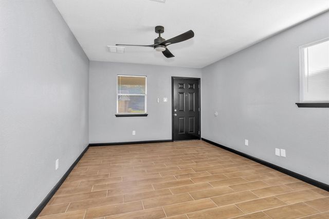 1121 Lovett Street, Tomball, TX 77375