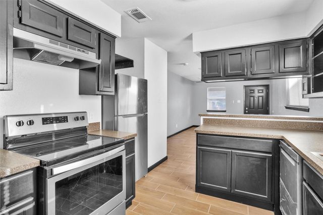 1121 Lovett Street, Tomball, TX 77375