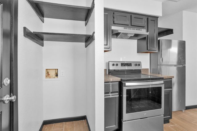 1121 Lovett Street, Tomball, TX 77375