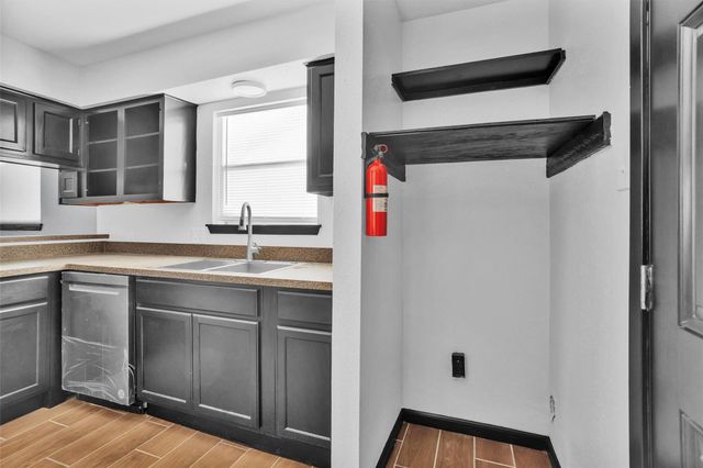 1121 Lovett Street, Tomball, TX 77375