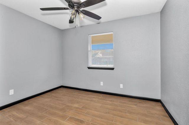 1121 Lovett Street, Tomball, TX 77375