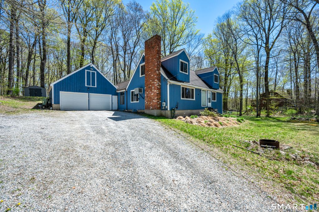 170 Weatherly Trail, Guilford, CT 06437