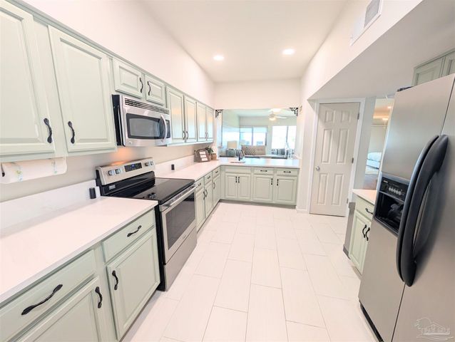 1390 Ft Pickens Rd 124, Pensacola Beach, FL 32561