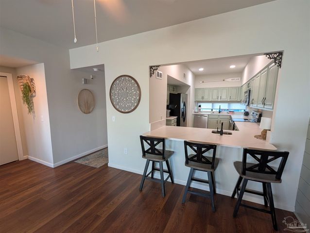 1390 Ft Pickens Rd 124, Pensacola Beach, FL 32561