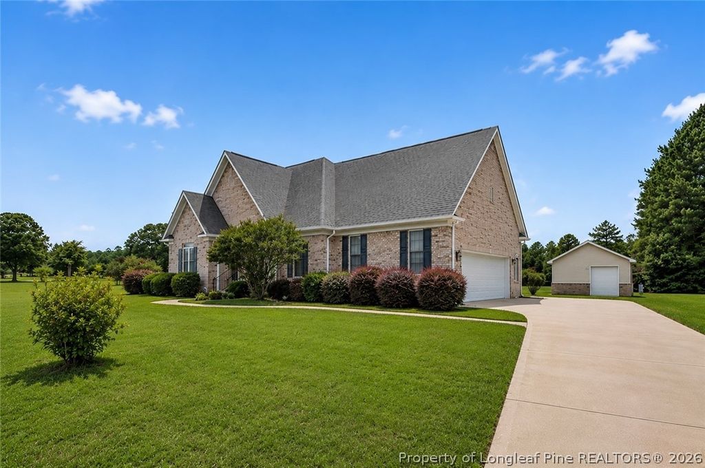 1309 Oakridge Boulevard, Lumberton, NC 28358 — photo 3