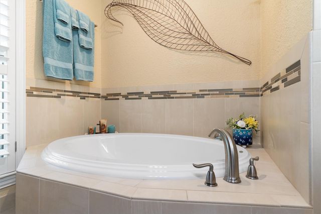 307 Innwood DR, Georgetown, TX 78628