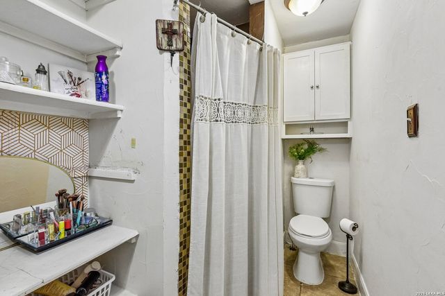 8101 & 8103 Janda Susan Rd, San Antonio, TX 78209