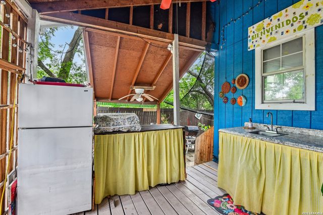 8101 & 8103 Janda Susan Rd, San Antonio, TX 78209