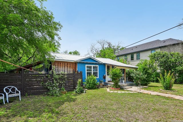 8101 & 8103 Janda Susan Rd, San Antonio, TX 78209