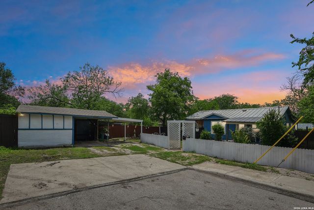8101 & 8103 Janda Susan Rd, San Antonio, TX 78209