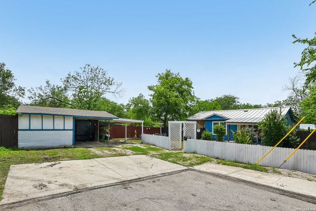 8101 & 8103 Janda Susan Rd, San Antonio, TX 78209