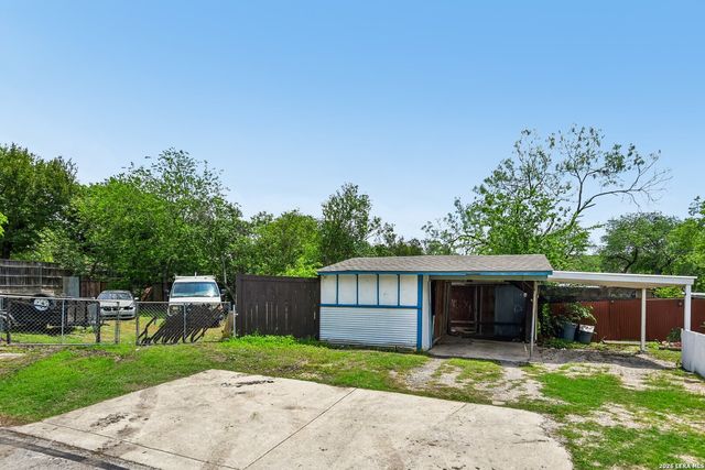 8101 & 8103 Janda Susan Rd, San Antonio, TX 78209
