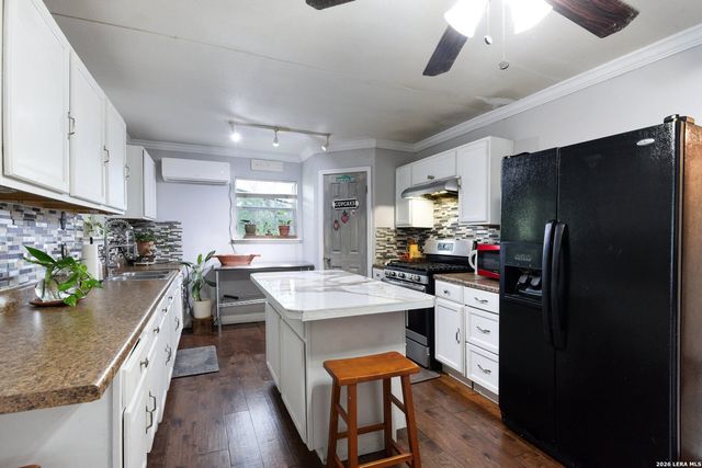 8101 & 8103 Janda Susan Rd, San Antonio, TX 78209