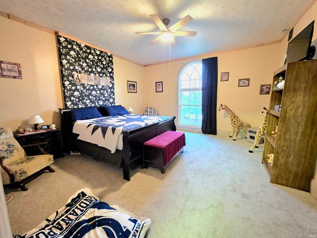 408 E Diamond Street, Kendallville, IN 46755